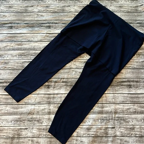 Cabi Navy M’Leggings w/Attached Skirt L - Picture 6 of 6